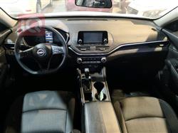 نيسان ألتيما